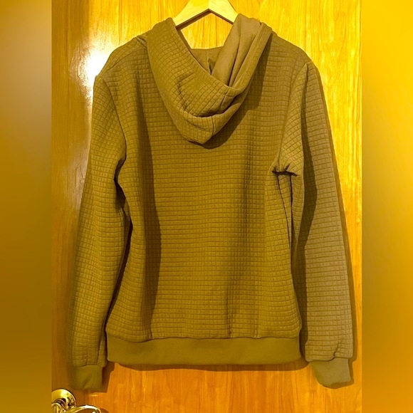 Men’s Pullover Hoodie - Size M - Picture 5 of 6